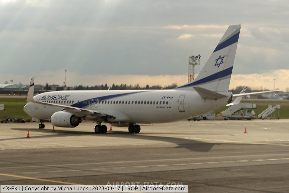 4X-EKJ, 2009 Boeing 737-85P C/N 35486, At Henri Coanda