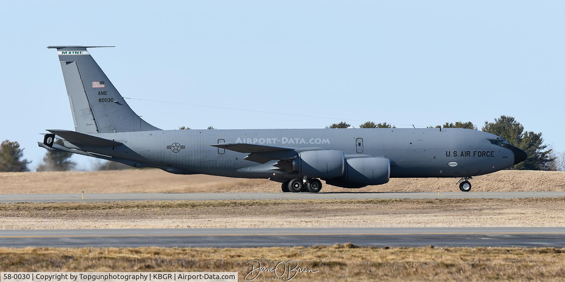 58-0030, 1959 Boeing KC-135R Stratotanker C/N 17775, RUMMY83 taking off RW33