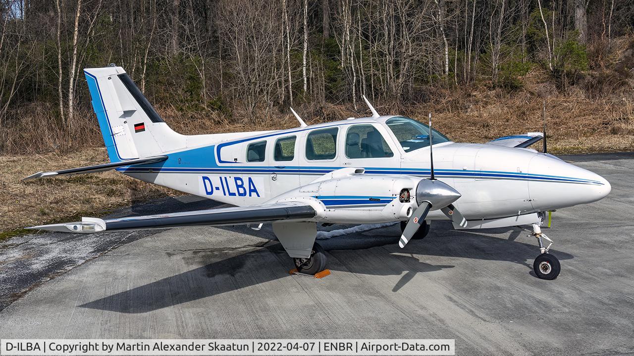 D-ILBA, Beech 58 Baron Baron C/N TH-818, Parked at the GA area.