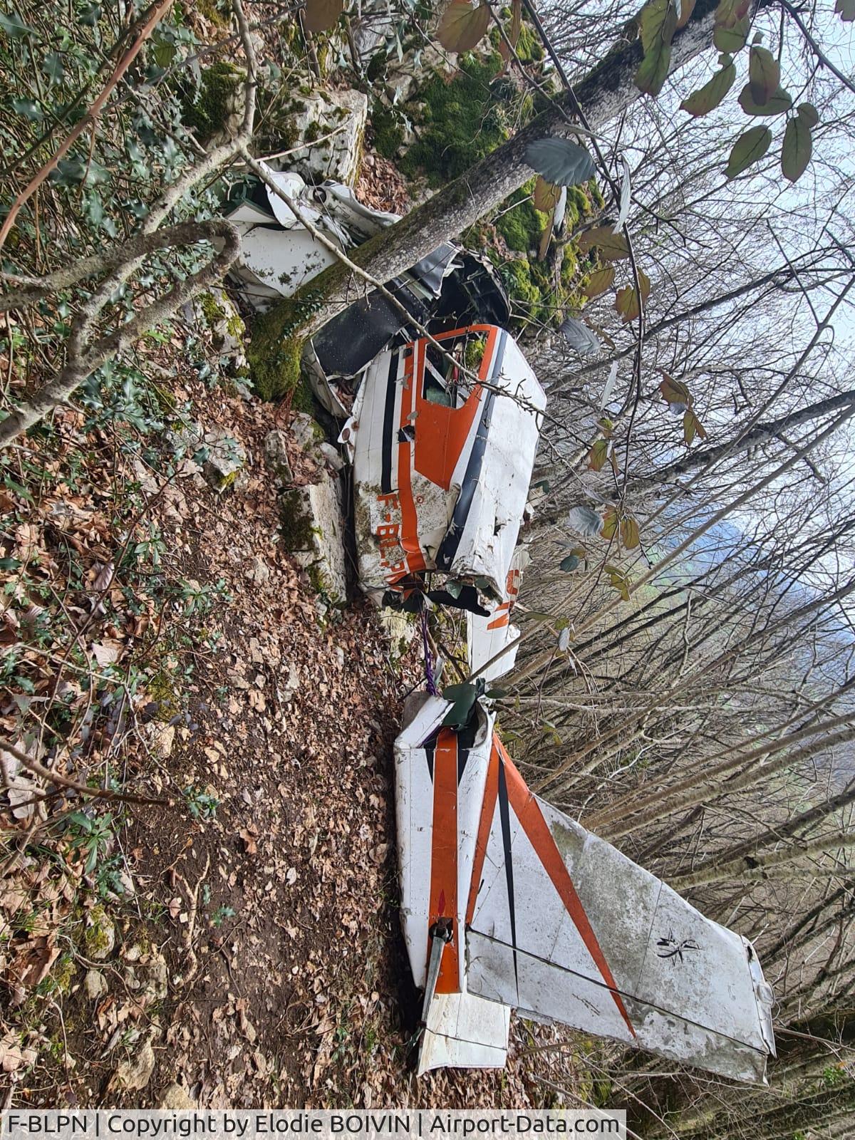 F-BLPN, Gardan GY-80-160 Horizon C/N 45, Crash, maybe in 1974 in Saint-Maurice de Rhoterens. Still possible to see the crash plane. Picture take today 30th march 2023.