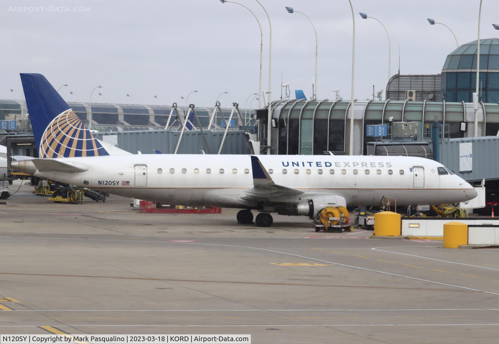 N120SY, 2014 Embraer 175LR (ERJ-170-200LR) C/N 17000425, ERJ-170-200LR