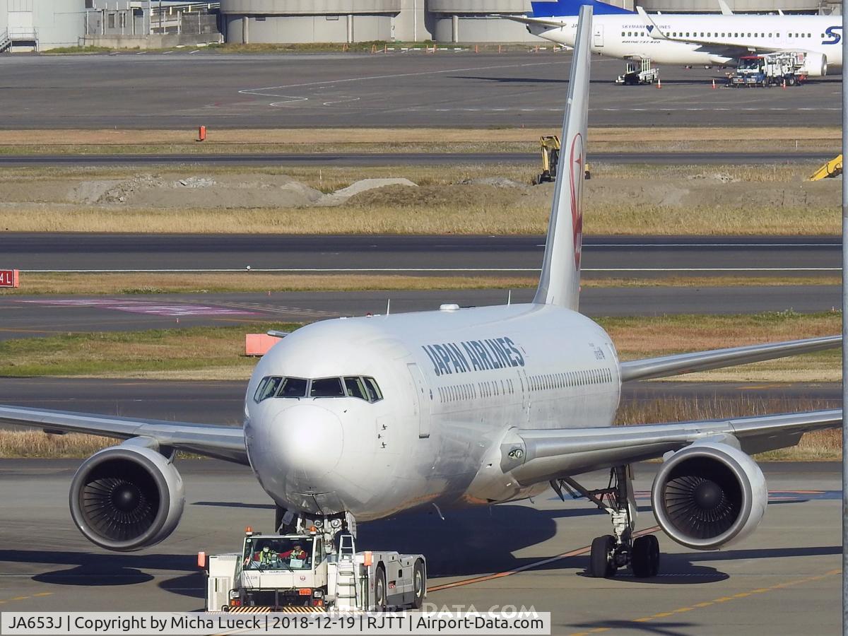 JA653J, 2010 Boeing 767-346/ER C/N 40365, At Haneda
