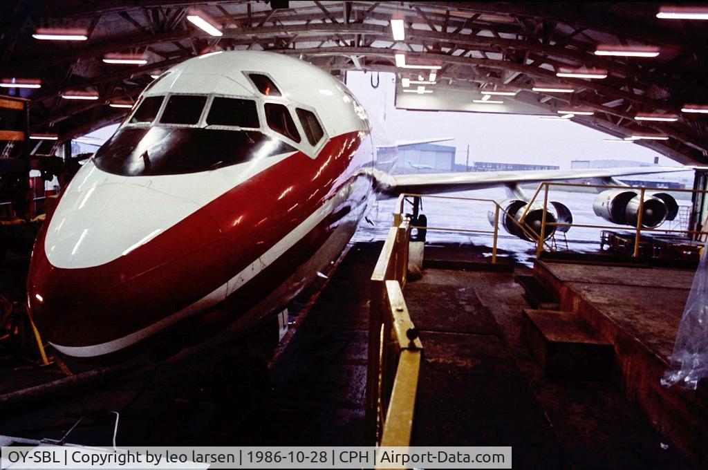 OY-SBL, 1969 Douglas DC-8-63 C/N 46054, Copenhagen  Sterling HG 28.10.1986