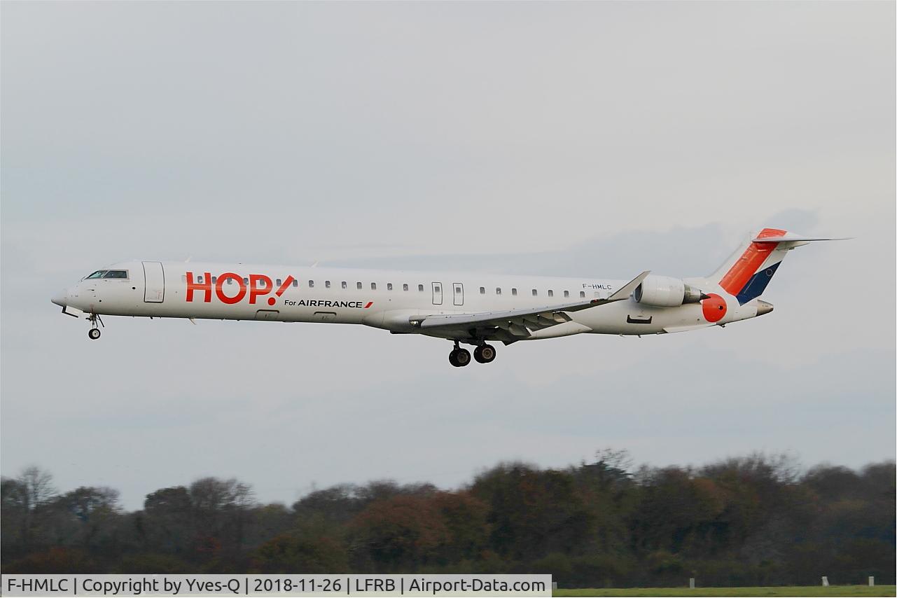 F-HMLC, 2010 Bombardier CRJ-1000EL NG (CL-600-2E25) C/N 19006, Bombardier CRJ-1000EL NG, Landing rwy 25L, Brest-Bretagne airport (LFRB-BES)