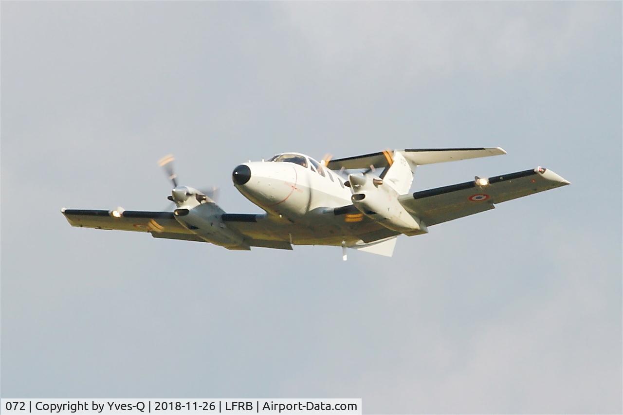072, Embraer EMB-121AA Xingu C/N 121072, Embraer EMB-121AA Xingu, Take off rwy 25L, Brest-Bretagne Airport (LFRB-BES)