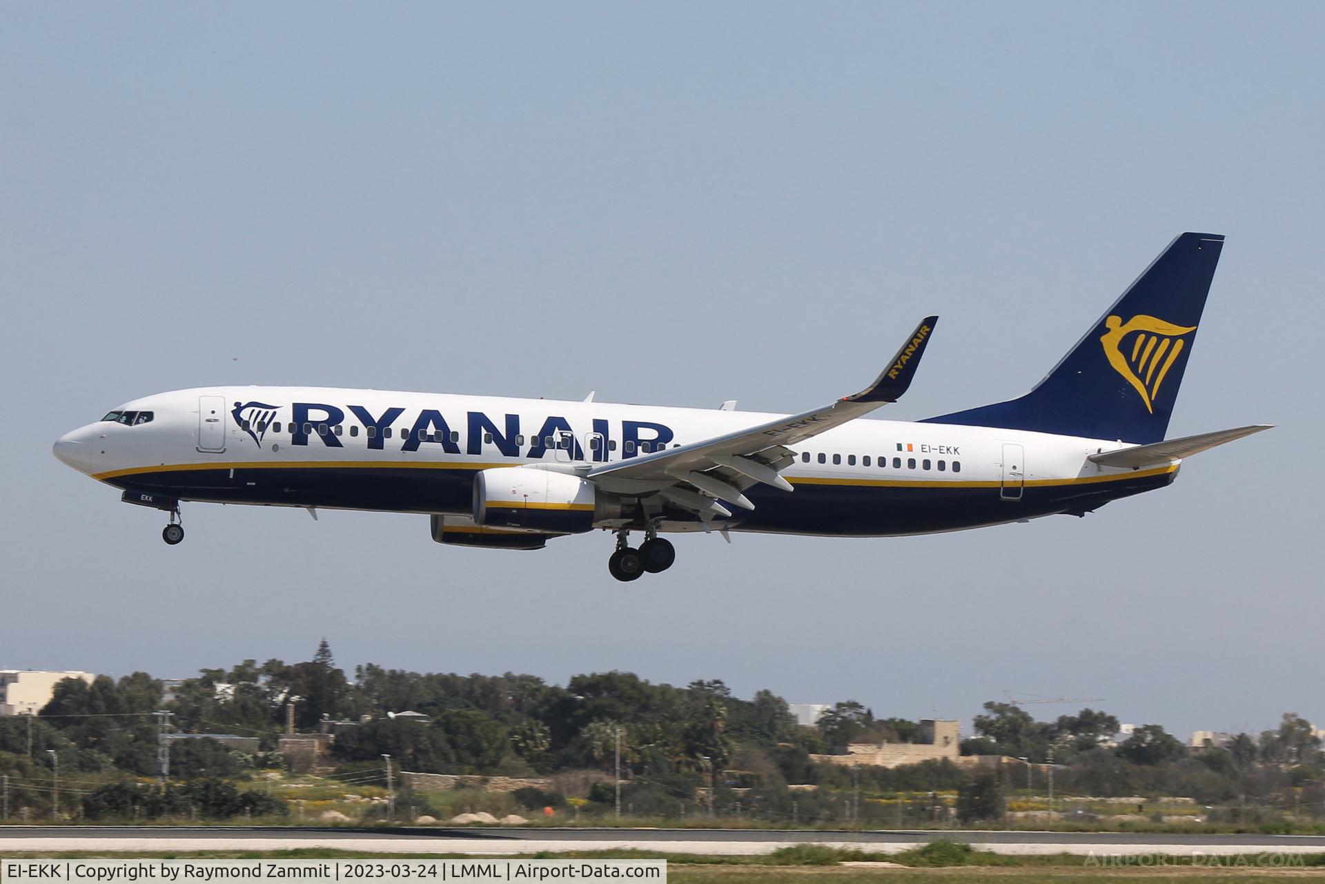 EI-EKK, 2010 Boeing 737-8AS C/N 38500, B737-800 EI-EKK Ryanair