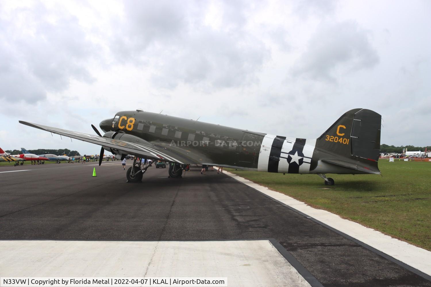 N33VW, 1943 Douglas DC3C-S1C3G (C-47A) C/N 20401, C-47 zx