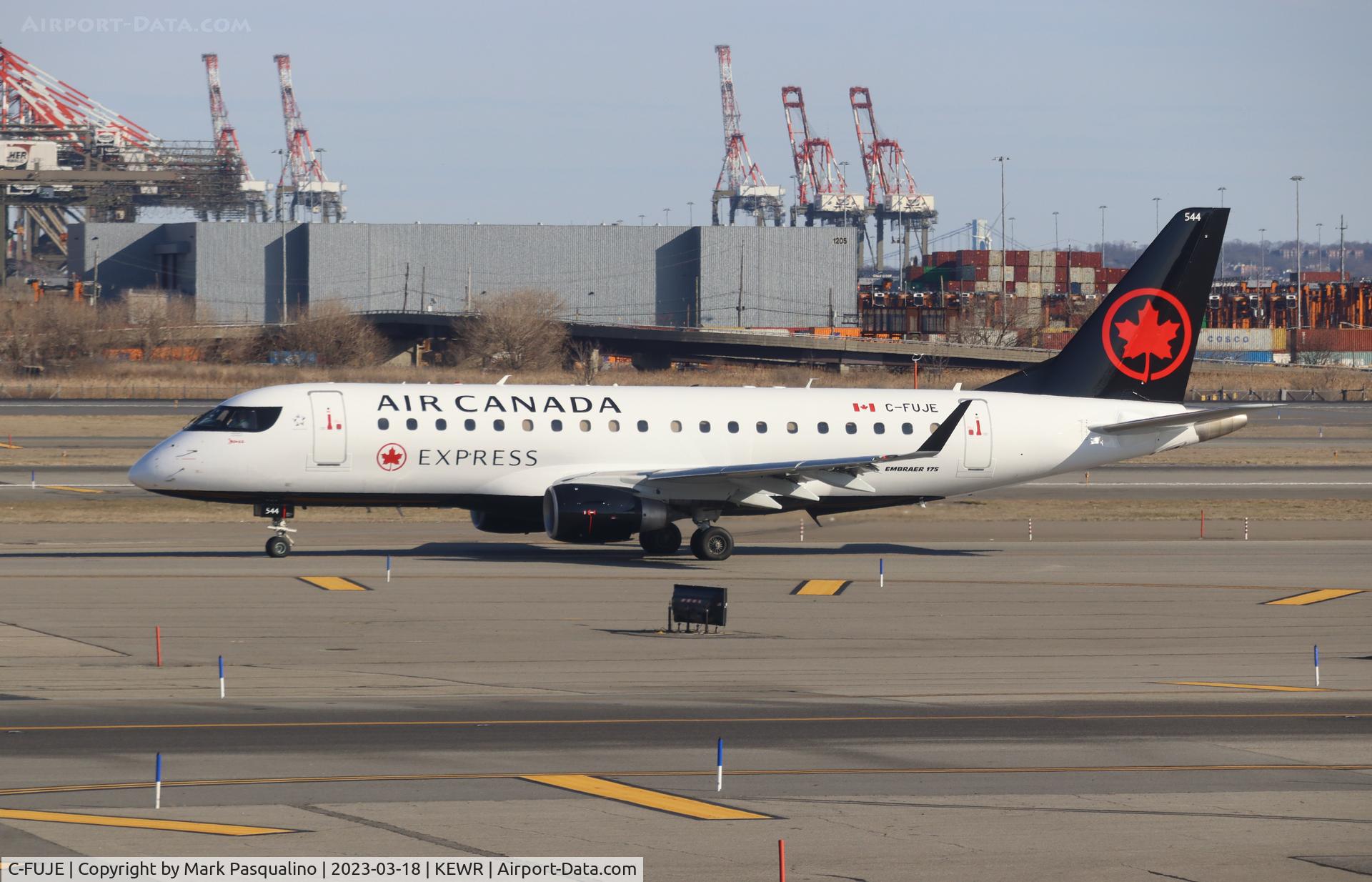 C-FUJE, 2010 Embraer 175LR (ERJ-170-200LR) C/N 17000291, ERJ-170-200SU