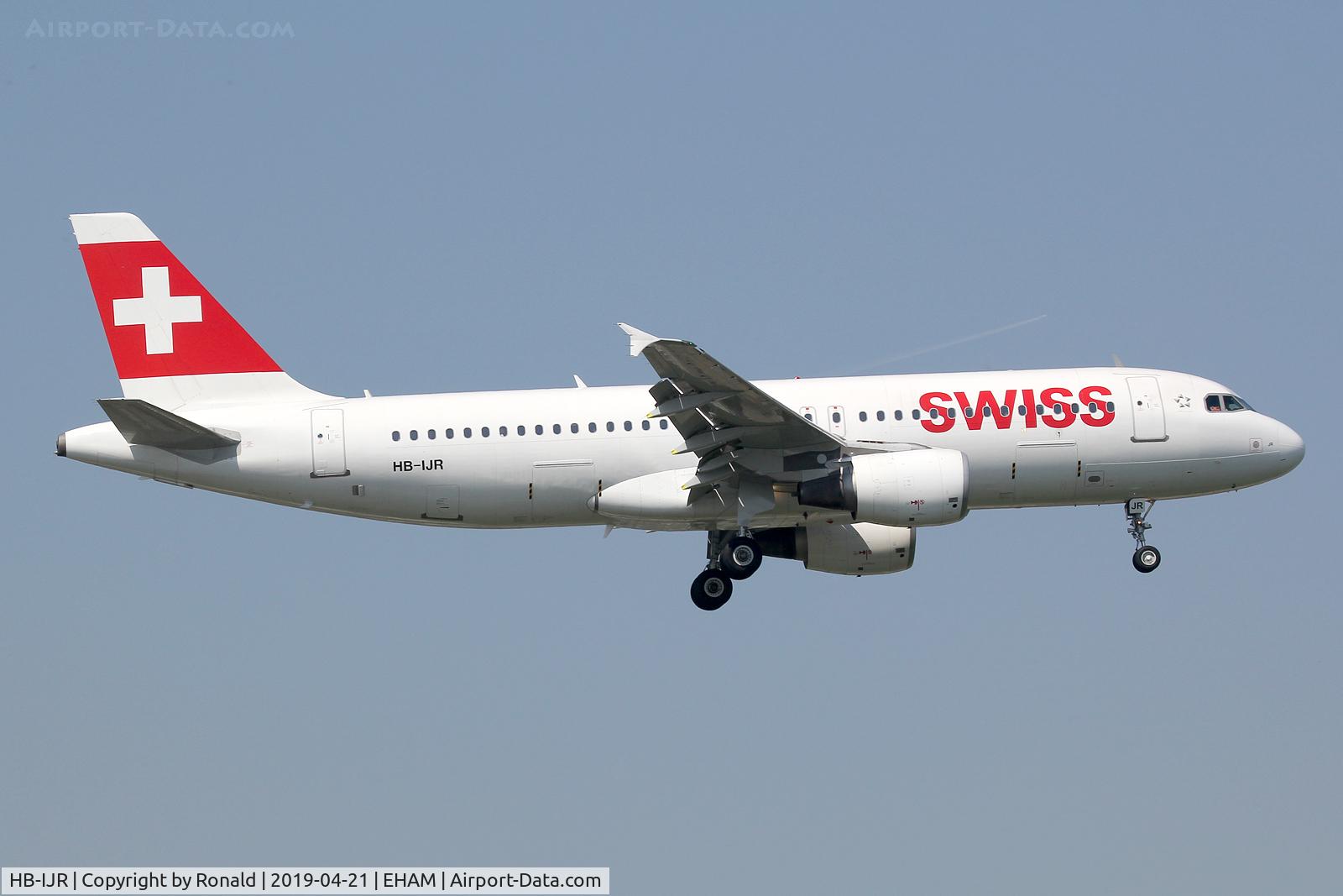 HB-IJR, 1997 Airbus A320-214 C/N 0703, at spl