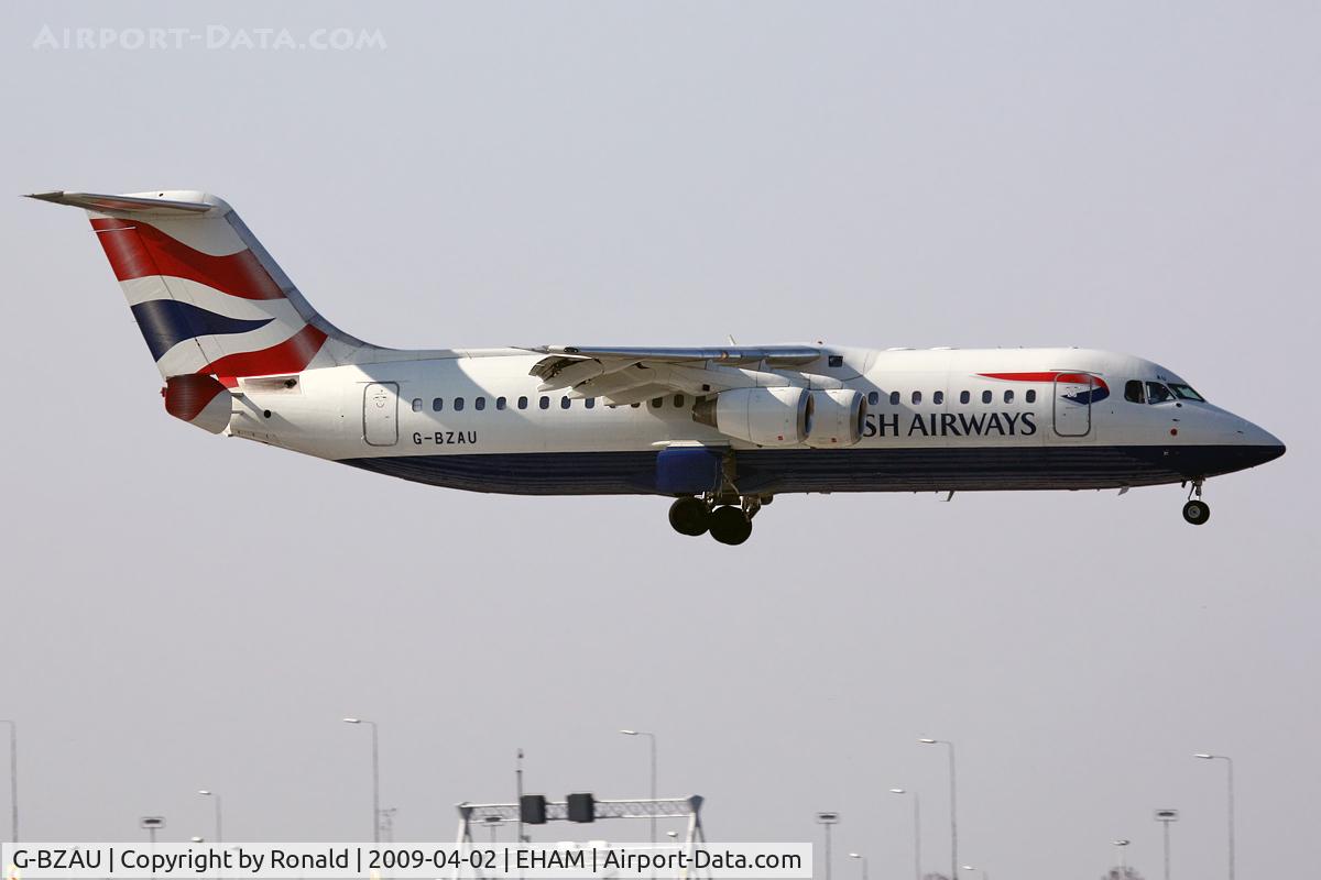 G-BZAU, 1998 British Aerospace Avro 146-RJ100 C/N E3328, at spl