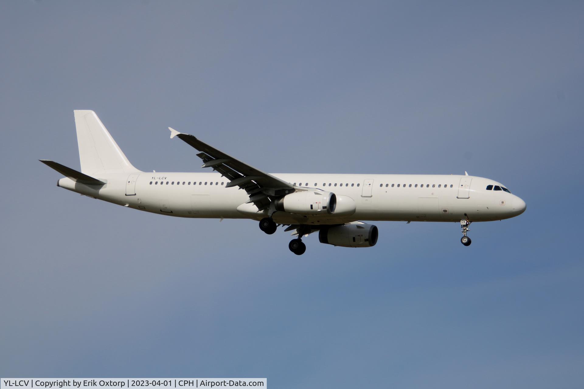 YL-LCV, 2004 Airbus A321-231 C/N 2216, YL-LCV landing rw 04L