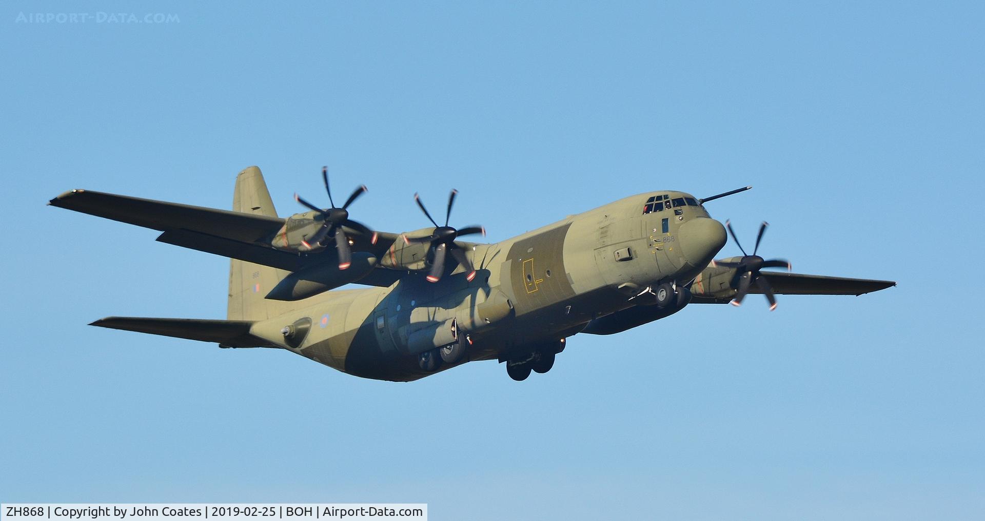 ZH868, 1997 Lockheed Martin C-130J-30 Hercules C.4 C/N 382-5443, On approach