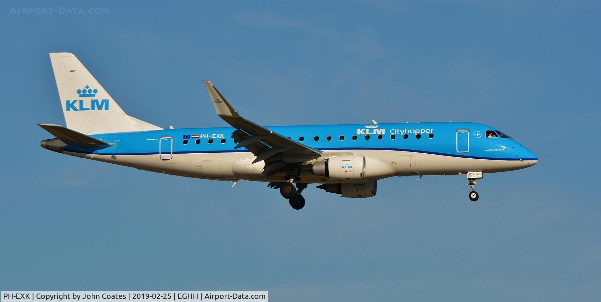 PH-EXK, 2017 Embraer 175STD (ERJ-170-200) C/N 17000629, Diversion on finals