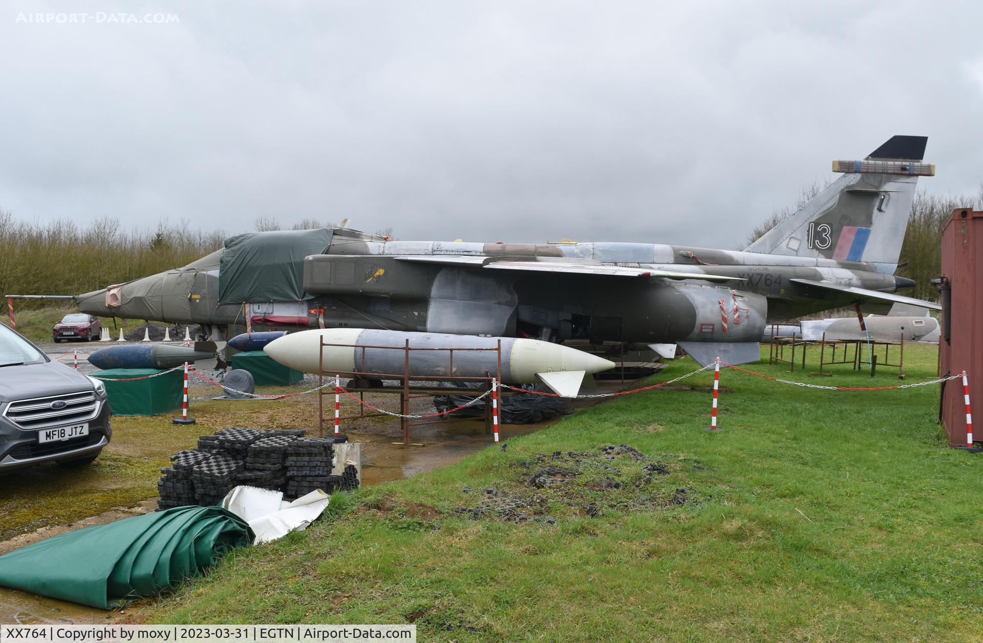 XX764, 1975 Sepecat Jaguar GR.1 C/N S.61, Sepecat Jaguar GR.1 under renovation at Enstone.