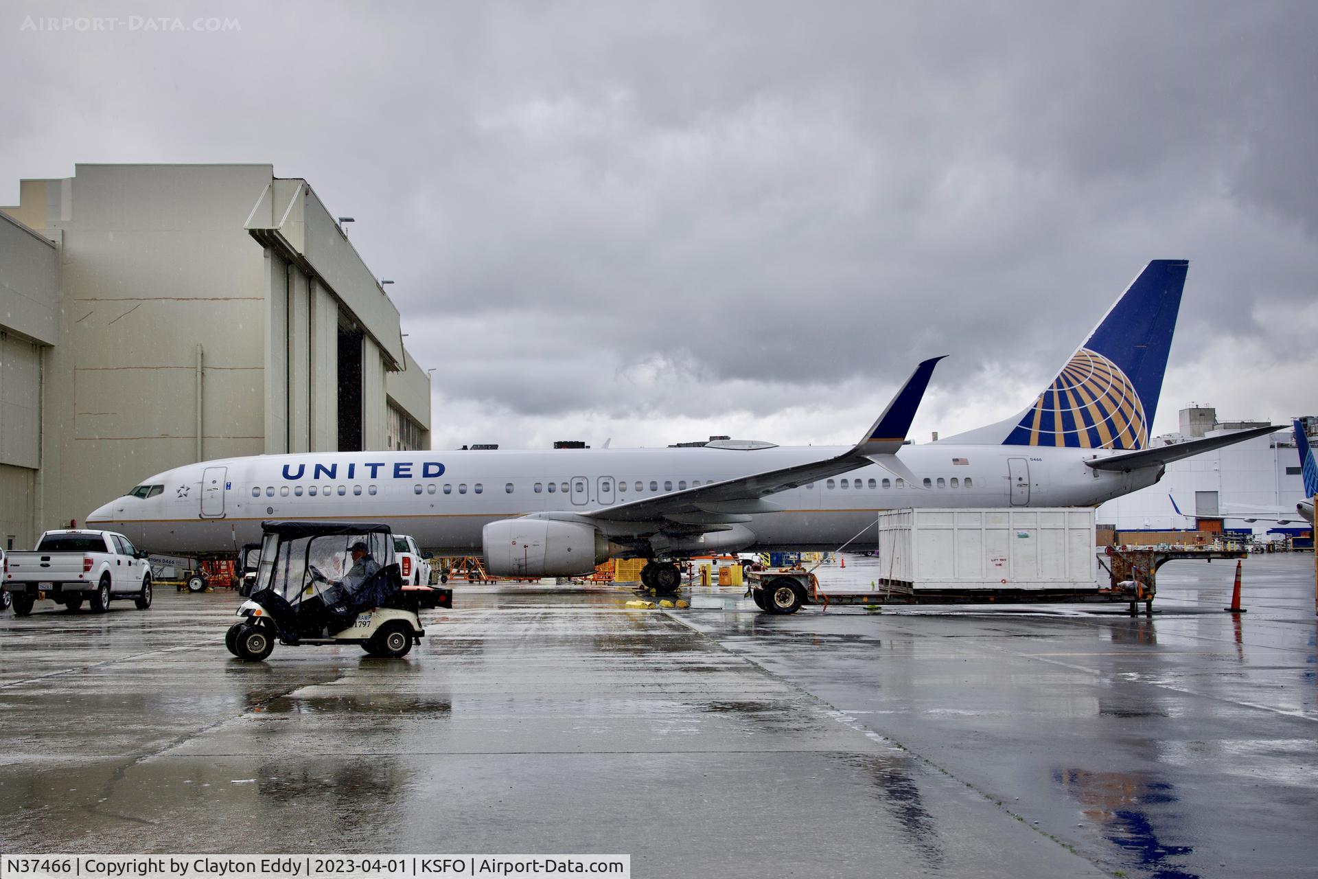N37466, 2013 Boeing 737-924/ER C/N 31644, SFO 2023.