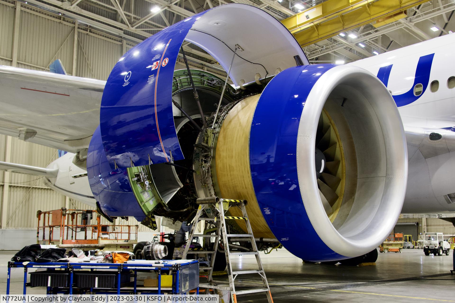 N772UA, 1995 Boeing 777-222 C/N 26930, Pratt & Whitney PW4000 engine. SFOI 2023.