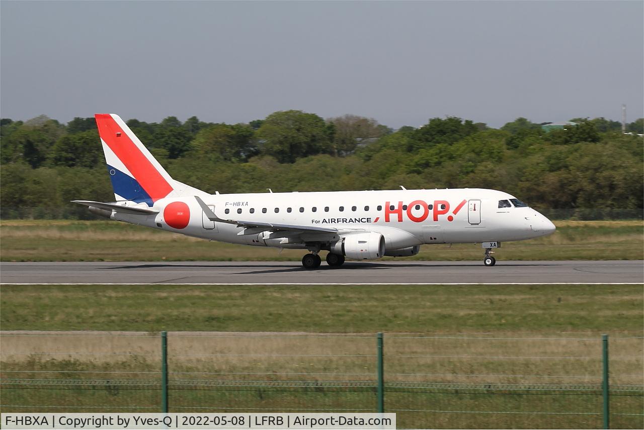 F-HBXA, 2008 Embraer 170LR (ERJ-170-100LR) C/N 17000237, Embraer 170LR, Take off run rwy 07R, Brest-Bretagne Airport (LFRB-BES)