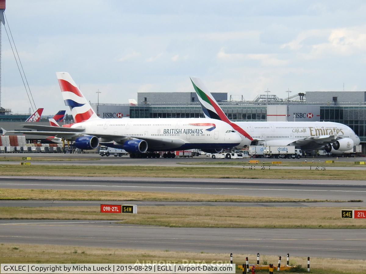 G-XLEC, 2013 Airbus A380-841 C/N 124, Two giants