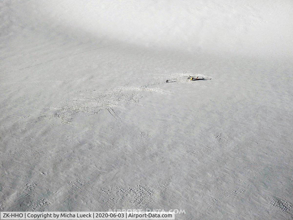 ZK-HHO, Hughes 369D C/N 200658D, On the vast ice of Franz Josef Glacier in New Zealand's Southern Alps