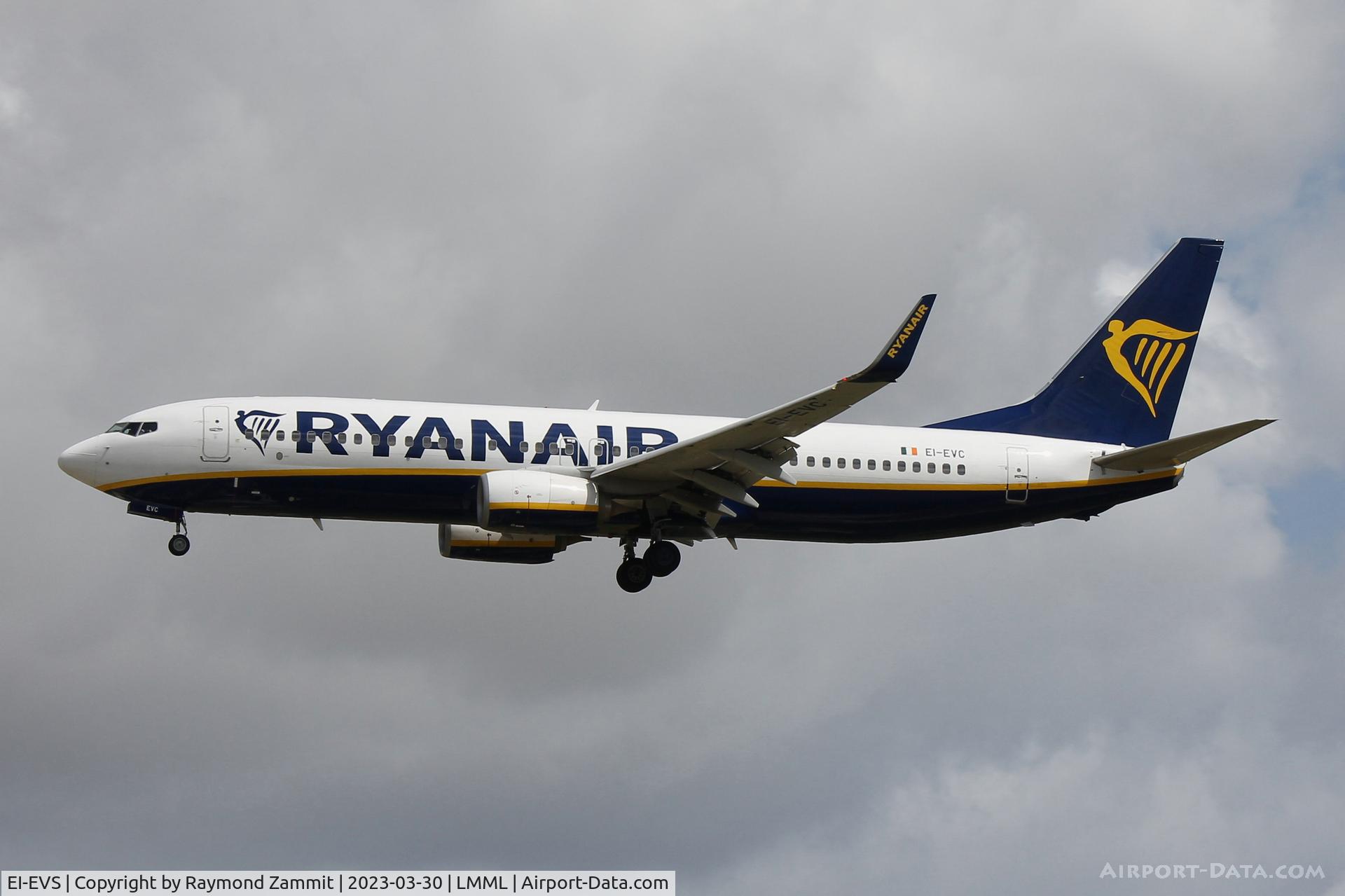 EI-EVS, 2012 Boeing 737-8AS C/N 40313, B737-800 EI-EVS Ryanair