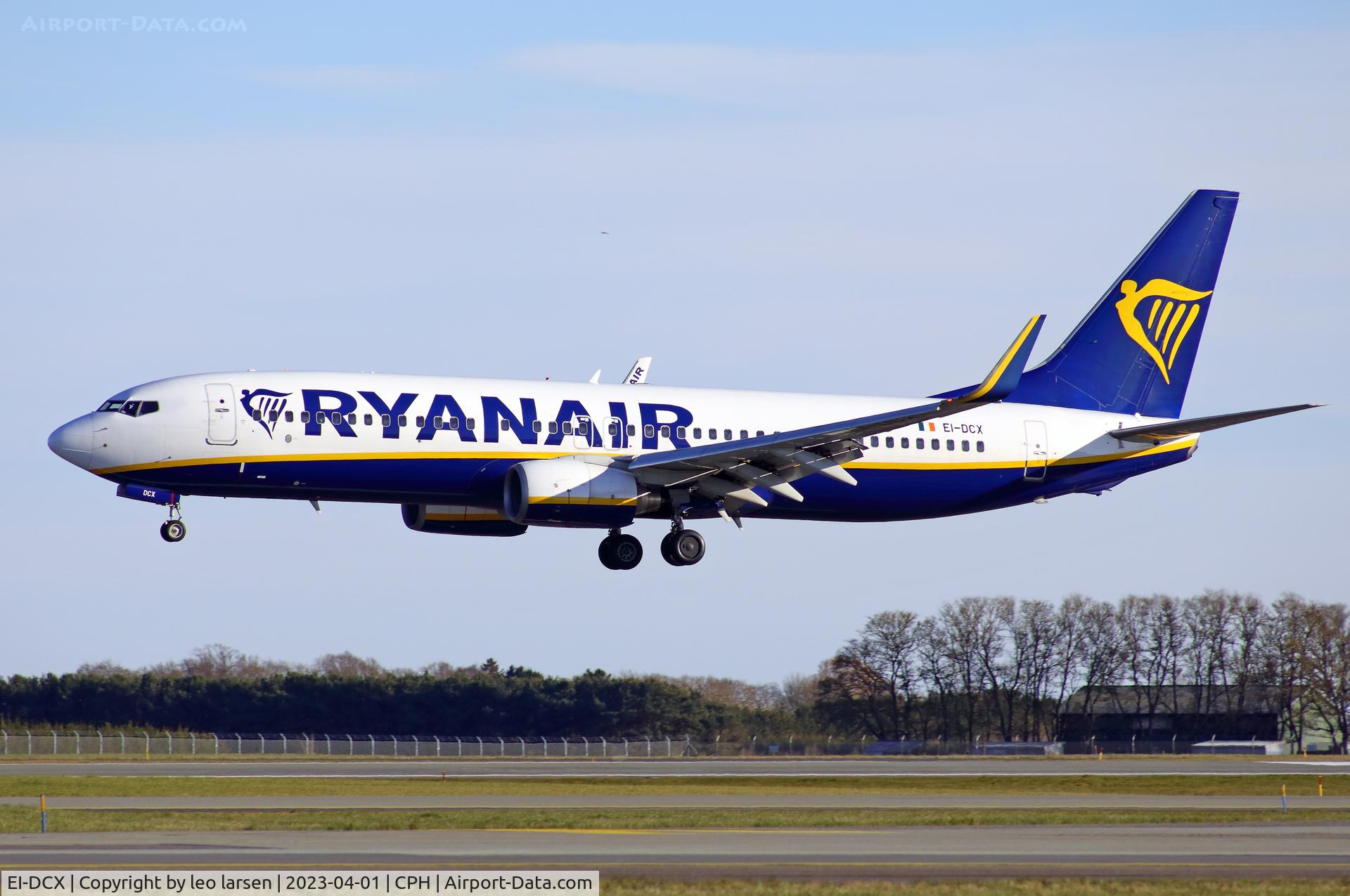 EI-DCX, 2004 Boeing 737-8AS C/N 33569, Copenhagen 1.4.2023