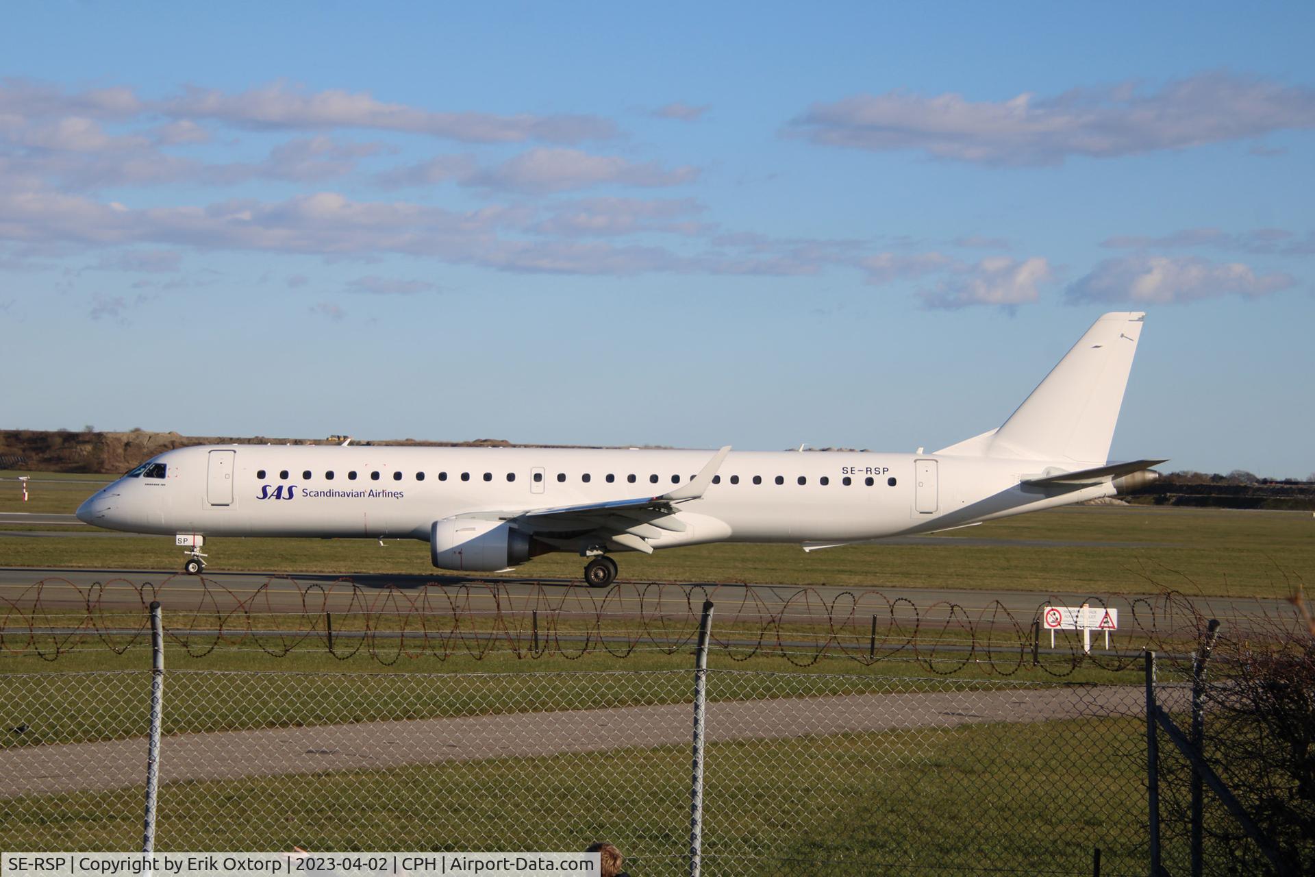 SE-RSP, 2010 Embraer EMB-195LR C/N 19000401, SE-RSP landed rw 04L