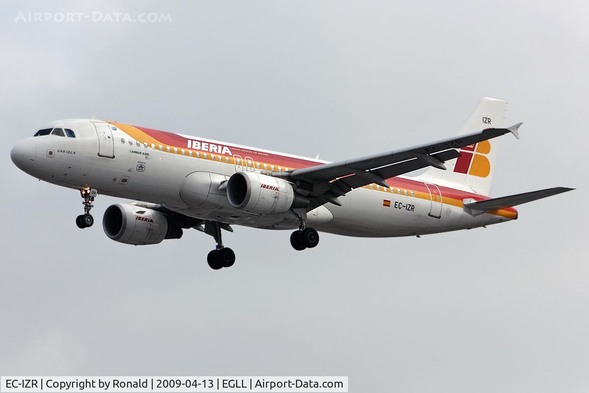 EC-IZR, 2004 Airbus A320-214 C/N 2242, at lhr