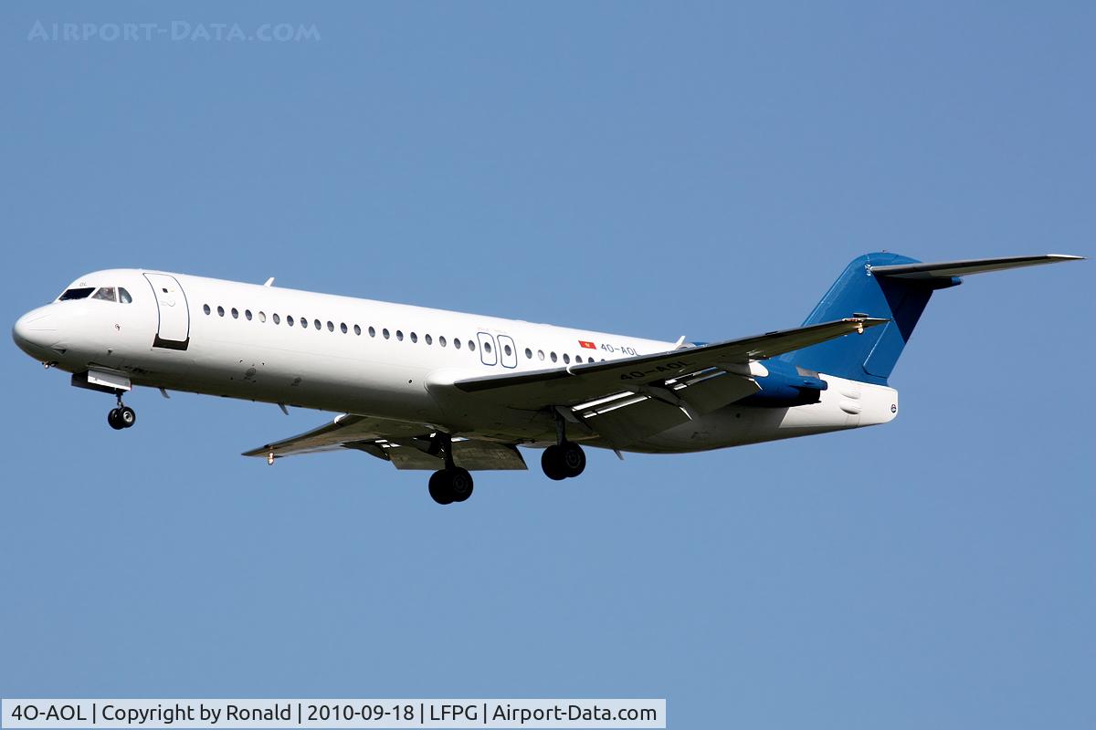 4O-AOL, 1989 Fokker 100 (F-28-0100) C/N 11268, at cdg