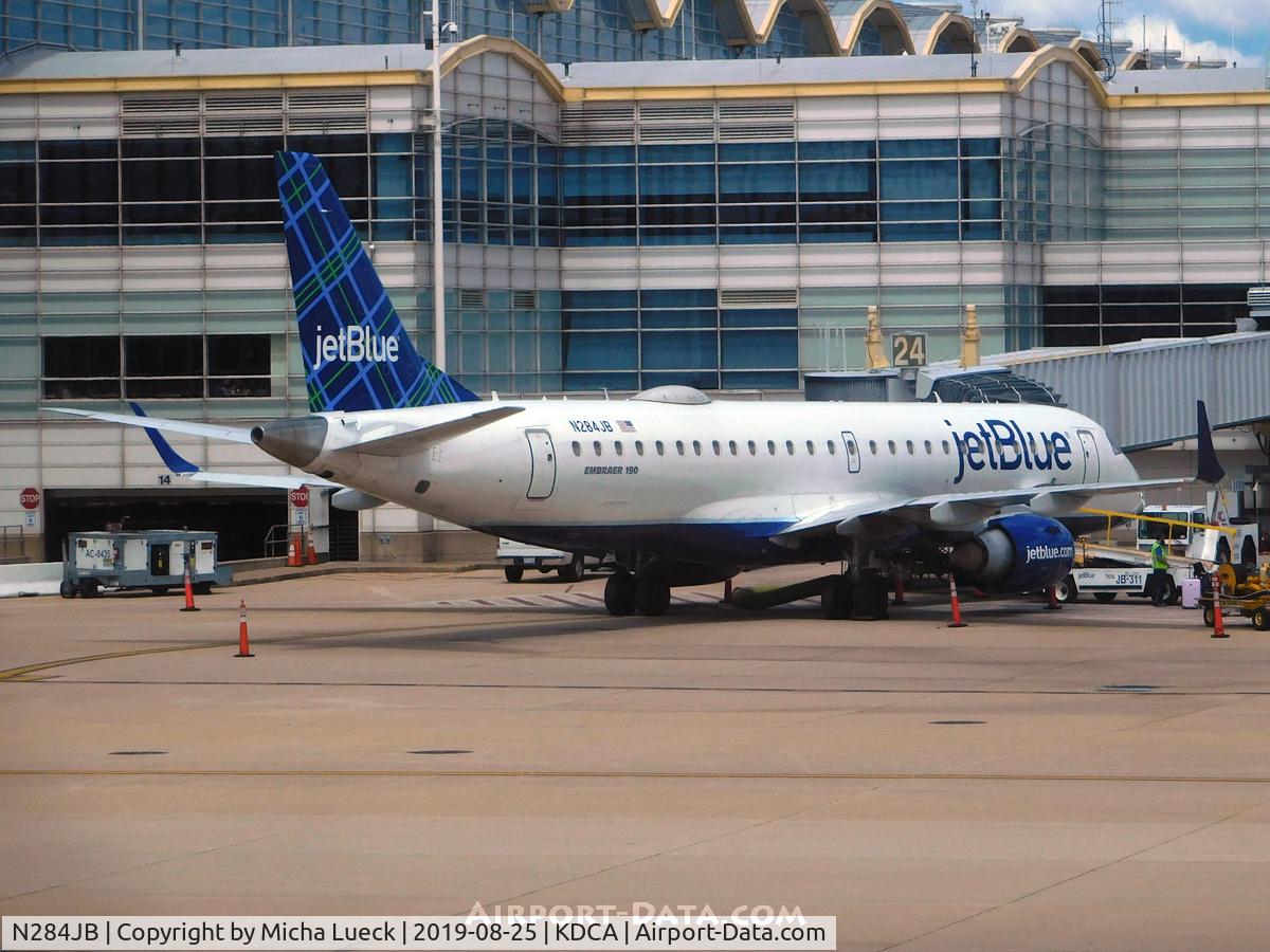 N284JB, 2008 Embraer 190AR (ERJ-190-100IGW) C/N 19000144, At Reagan
