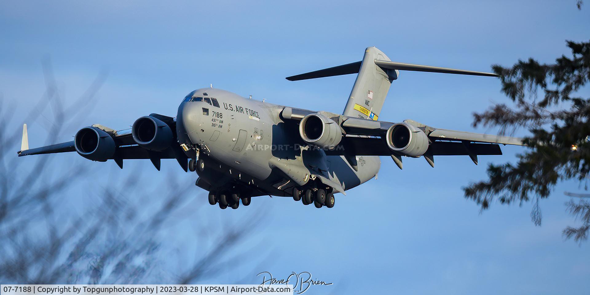 07-7188, 2007 Boeing C-17A Globemaster III C/N P-188, REACH150 inbound for a customs clearance and fuel top off