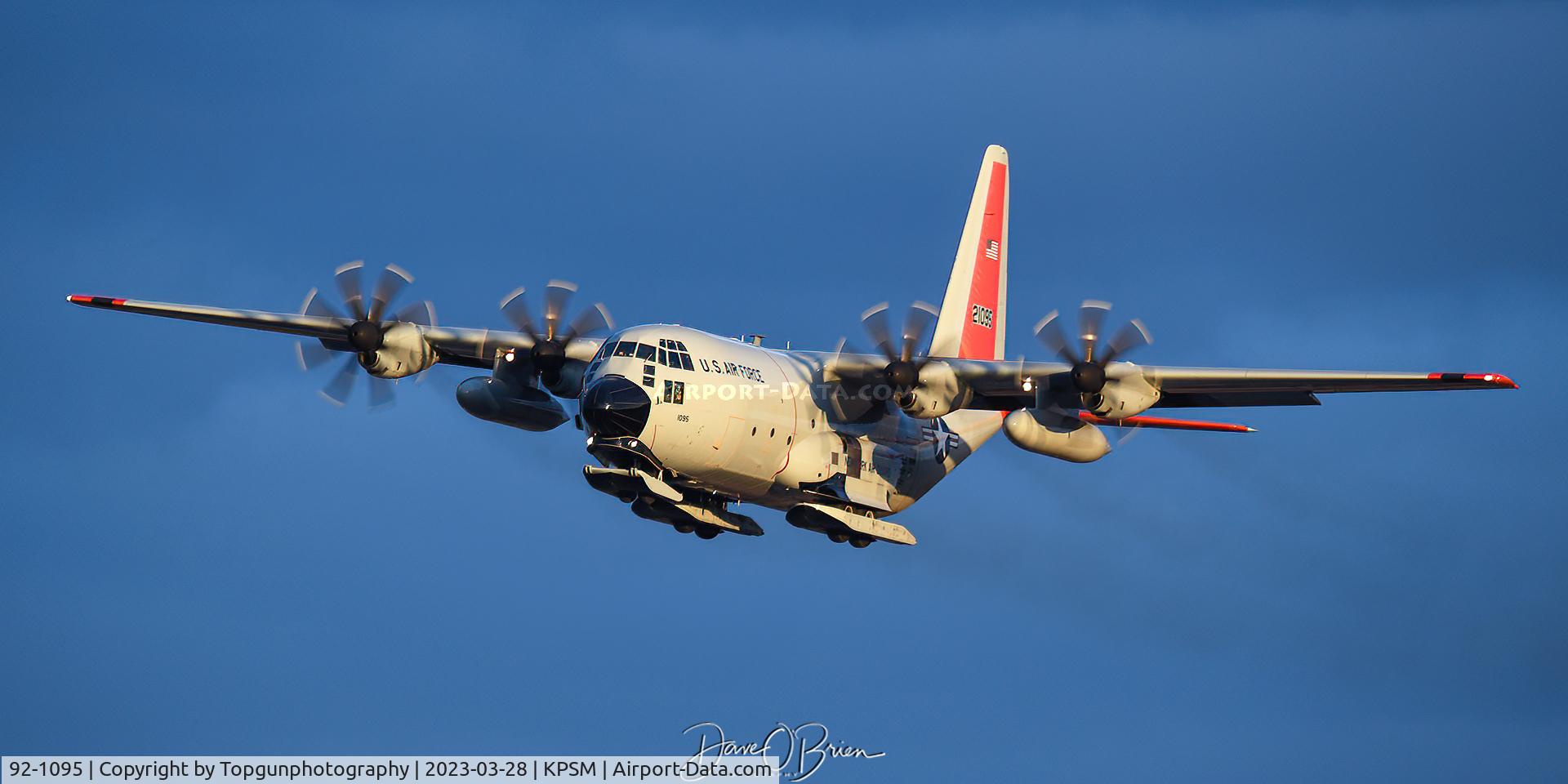 92-1095, 1992 Lockheed LC-130H Hercules C/N 382-5405, SKIER95 coming in at golden hour for a few passes