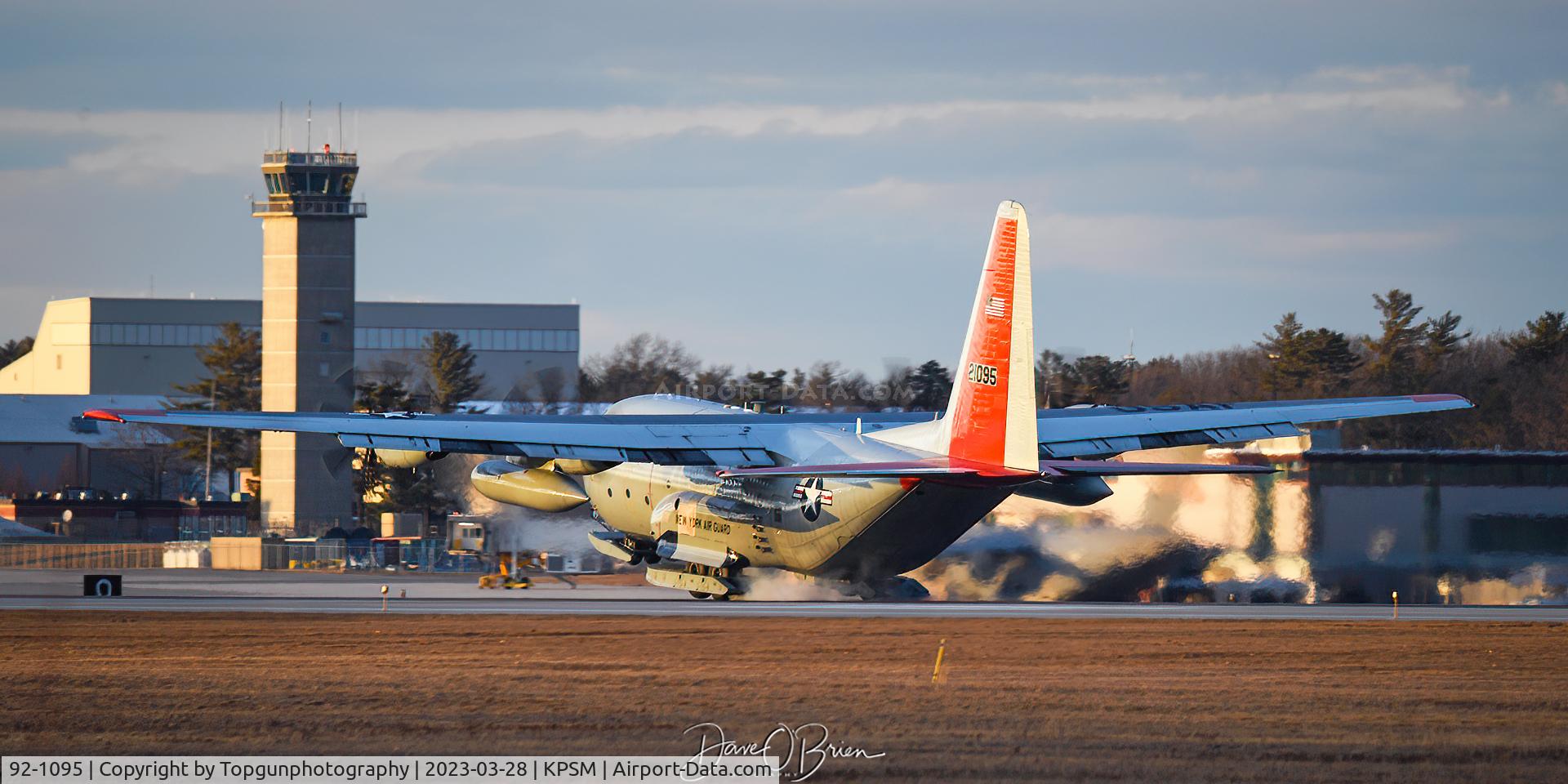 92-1095, 1992 Lockheed LC-130H Hercules C/N 382-5405, SKIER95 touching down on RW34