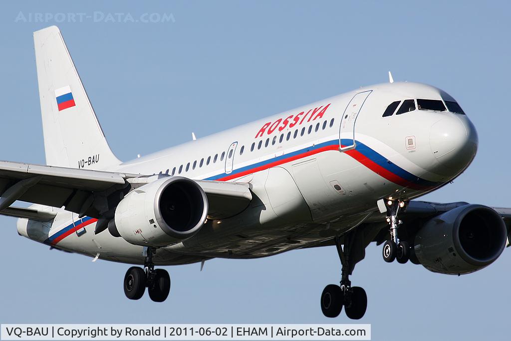 VQ-BAU, 2002 Airbus A319-111 C/N 1851, at spl