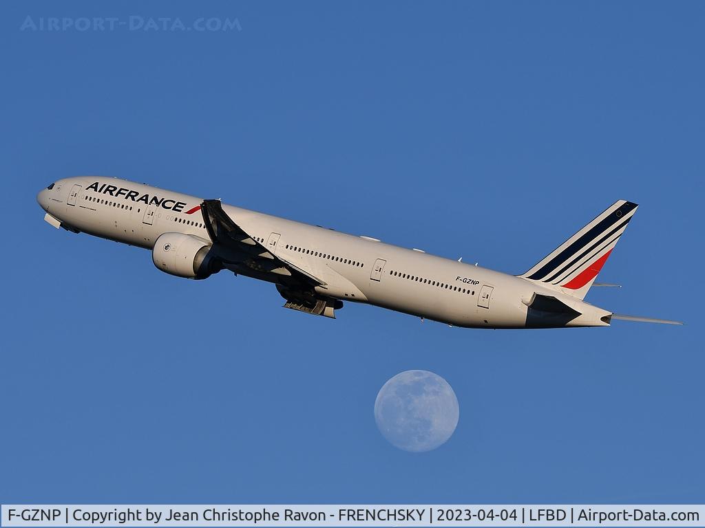 F-GZNP, 2015 Boeing 777-328/ER C/N 37435, Air France AFR376V