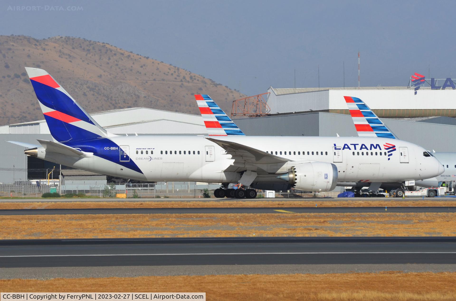 CC-BBH, 2014 Boeing 787-8 Dreamliner C/N 42224, Latam B788 under tow from the maintance area