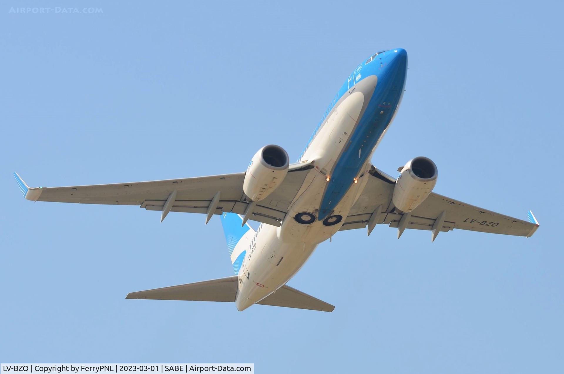 LV-BZO, 2006 Boeing 737-76N C/N 32676, Aerolineas B737 taking-off