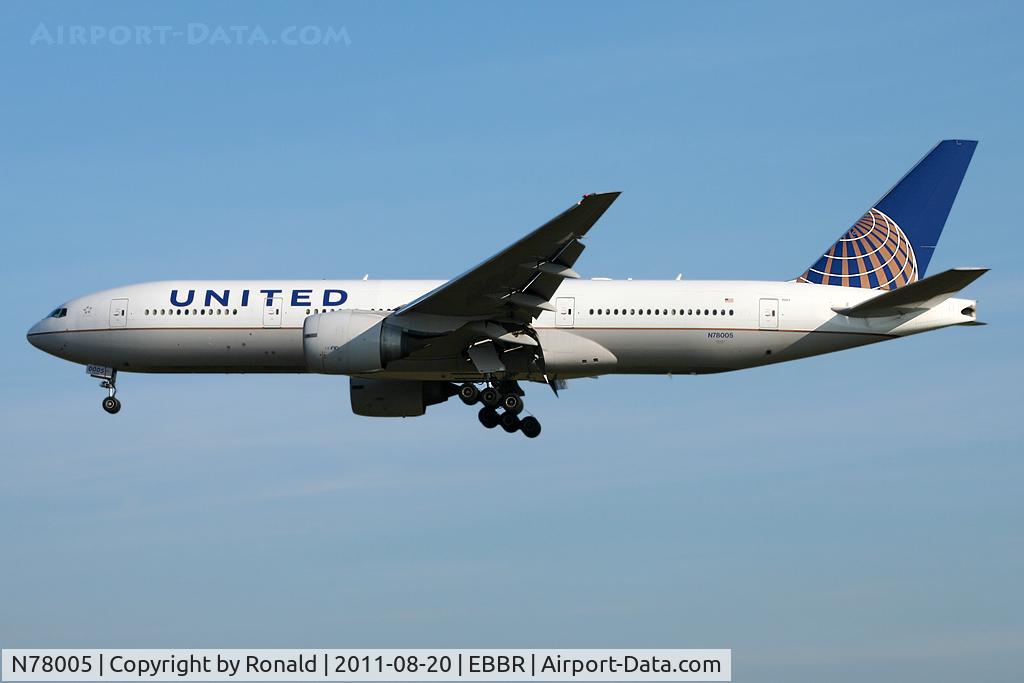 N78005, 1998 Boeing 777-224 C/N 27581, at bru
