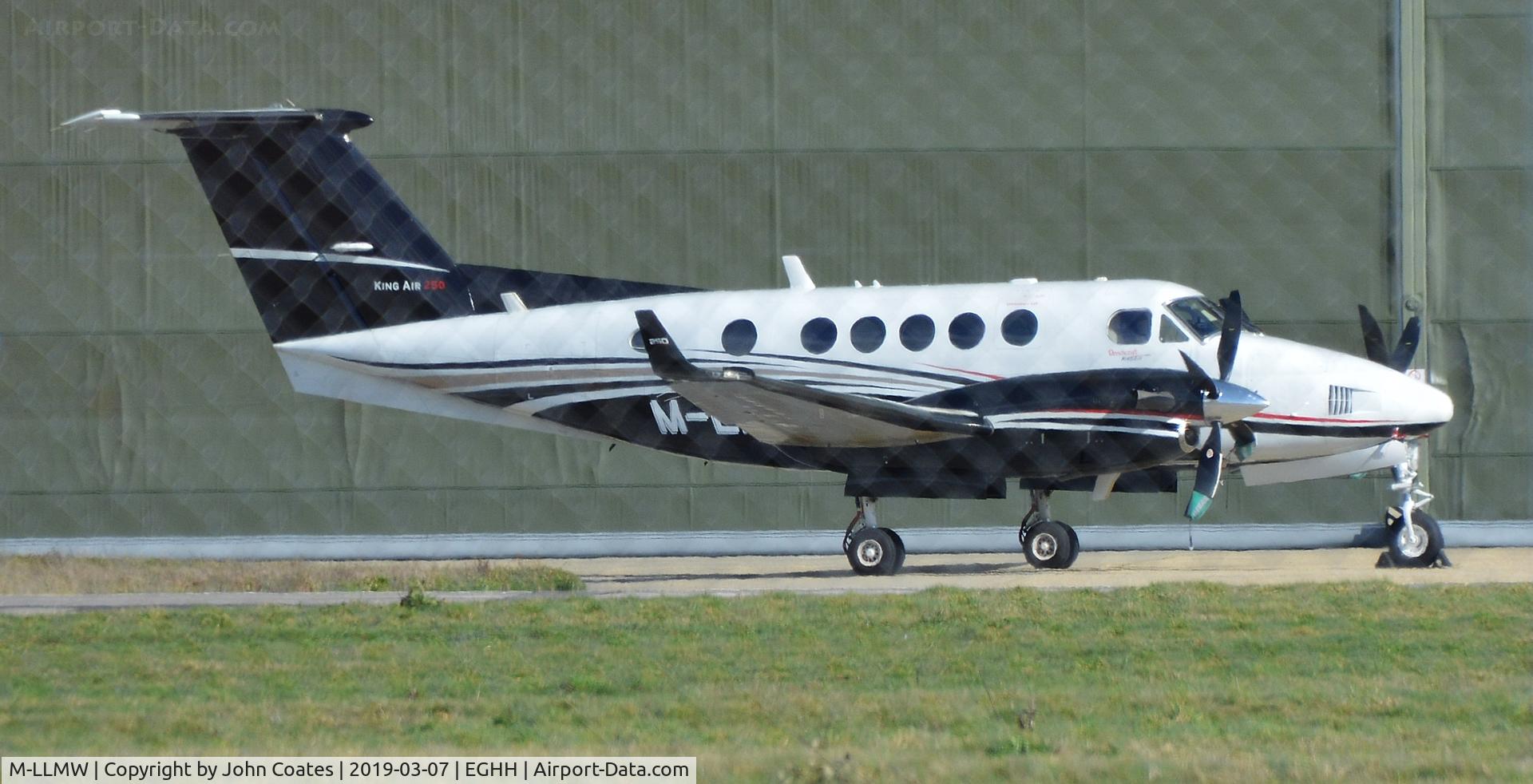 M-LLMW, 2016 Beechcraft B300 Super King Air 350 C/N FL-1080, At Gama Avn.