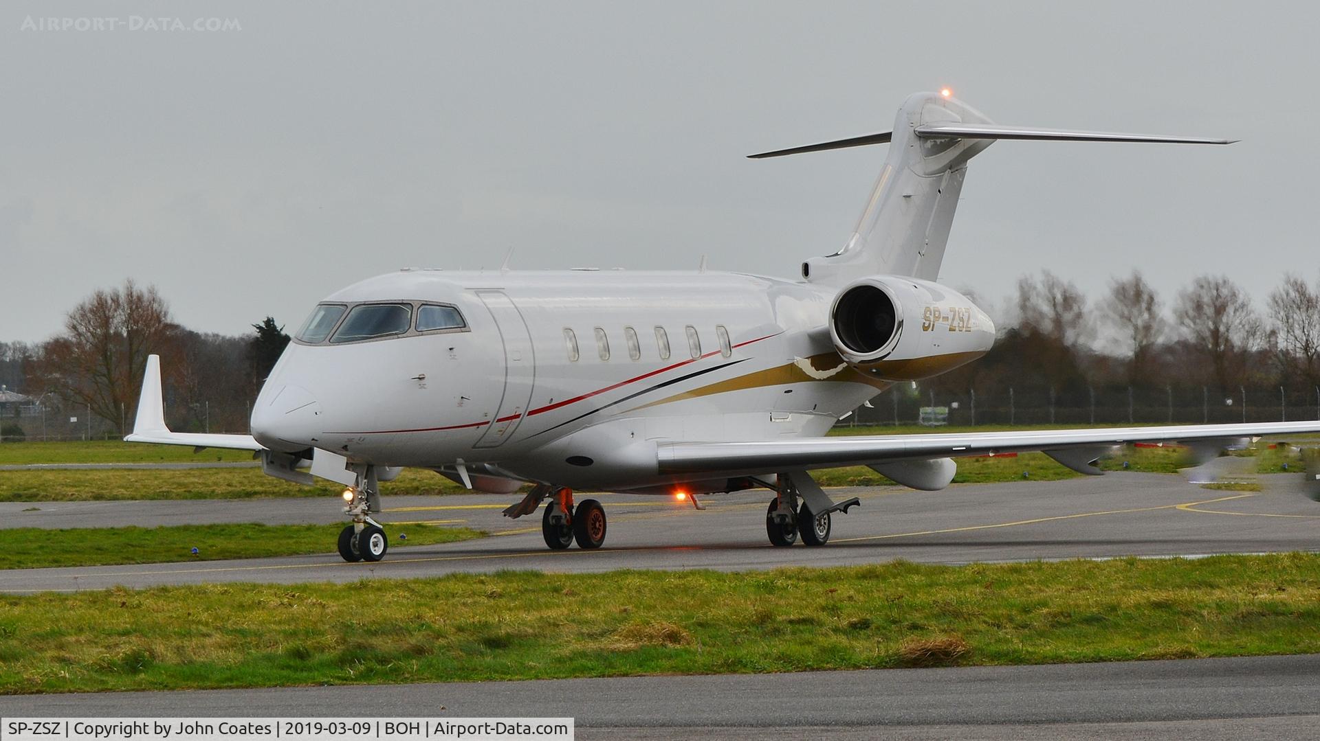 SP-ZSZ, 2005 Bombardier Challenger 300 (BD-100-1A10) C/N 20044, Taxiing on arrival
