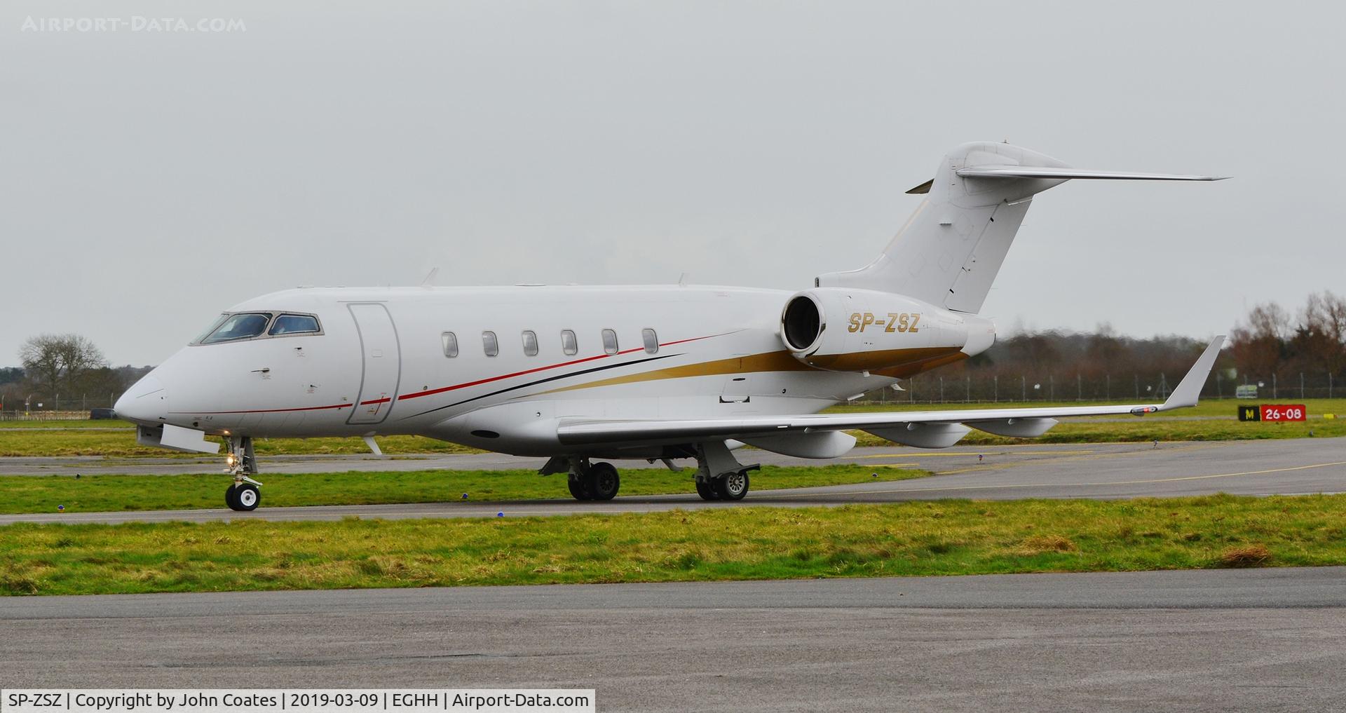 SP-ZSZ, 2005 Bombardier Challenger 300 (BD-100-1A10) C/N 20044, Taxiing on arrival