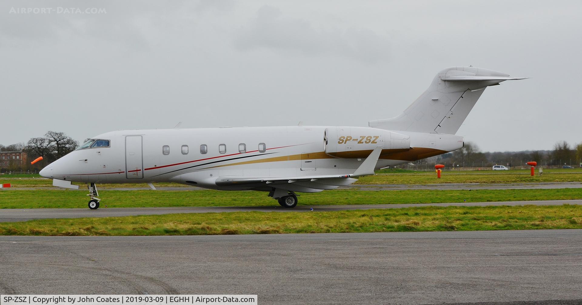 SP-ZSZ, 2005 Bombardier Challenger 300 (BD-100-1A10) C/N 20044, Taxiing on arrival