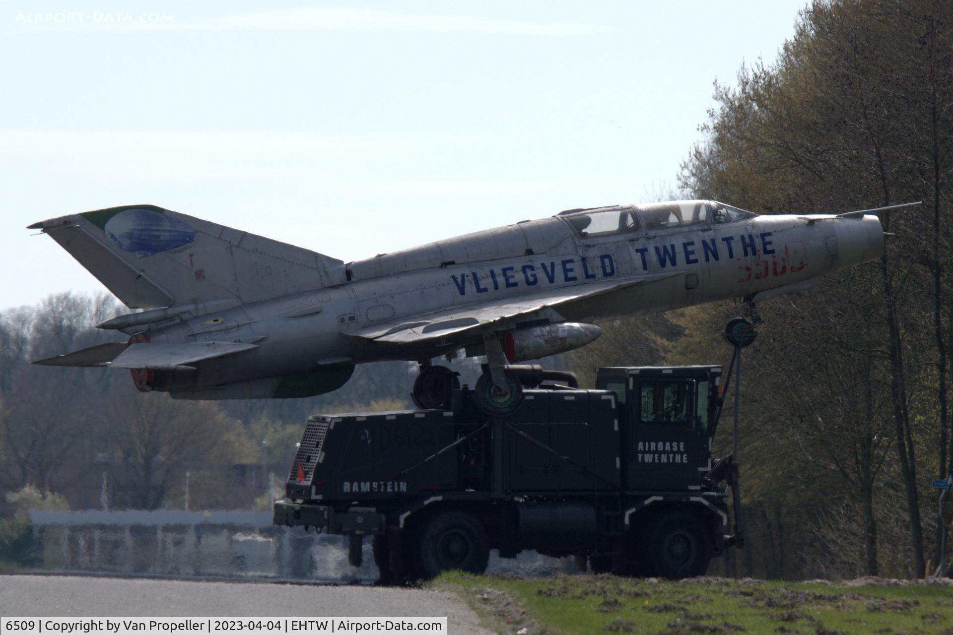 6509, Mikoyan-Gurevich MiG-21UM C/N 09695165, Mikoyan-Gurevich MiG-21UM preserved at Twente airport, the Netherlands