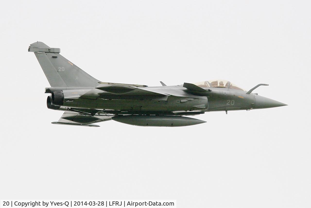 20, Dassault Rafale M C/N 20, Dassault Rafale M, Climbing from rwy 08, Landivisiau Naval Air Base (LFRJ)