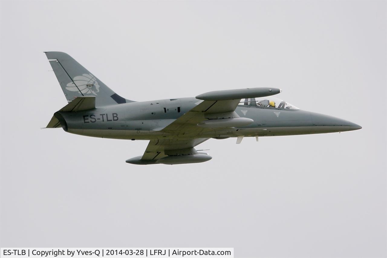 ES-TLB, Aero L-39C Albatros Albatros C/N 031824, Aero L-39C Albatros, Climbing from rwy 08, Landivisiau Naval Air Base (LFRJ)