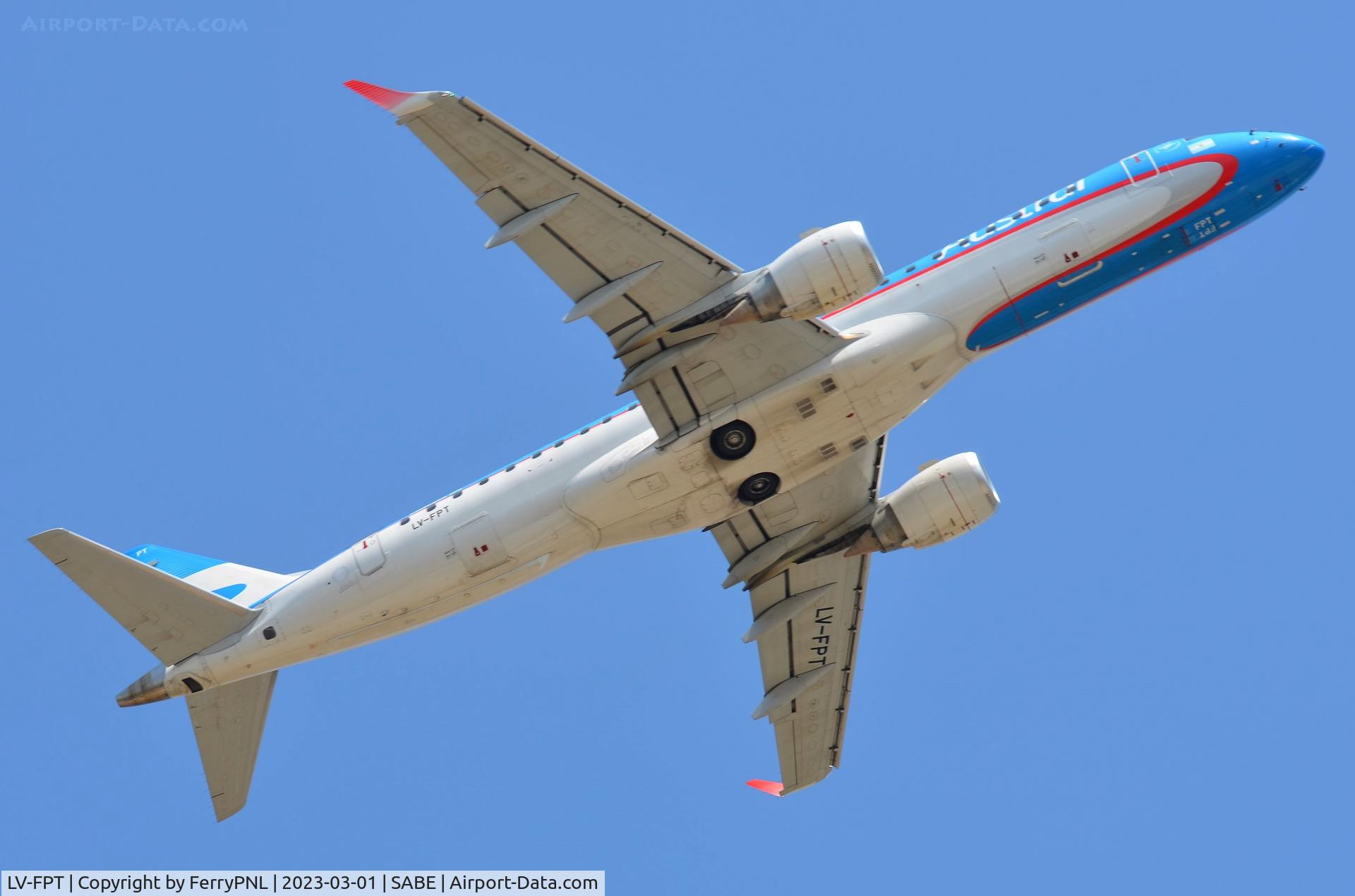LV-FPT, 2013 Embraer 190AR (ERJ-190-100IGW) C/N 19000640, Austral ERJ190 taking-off