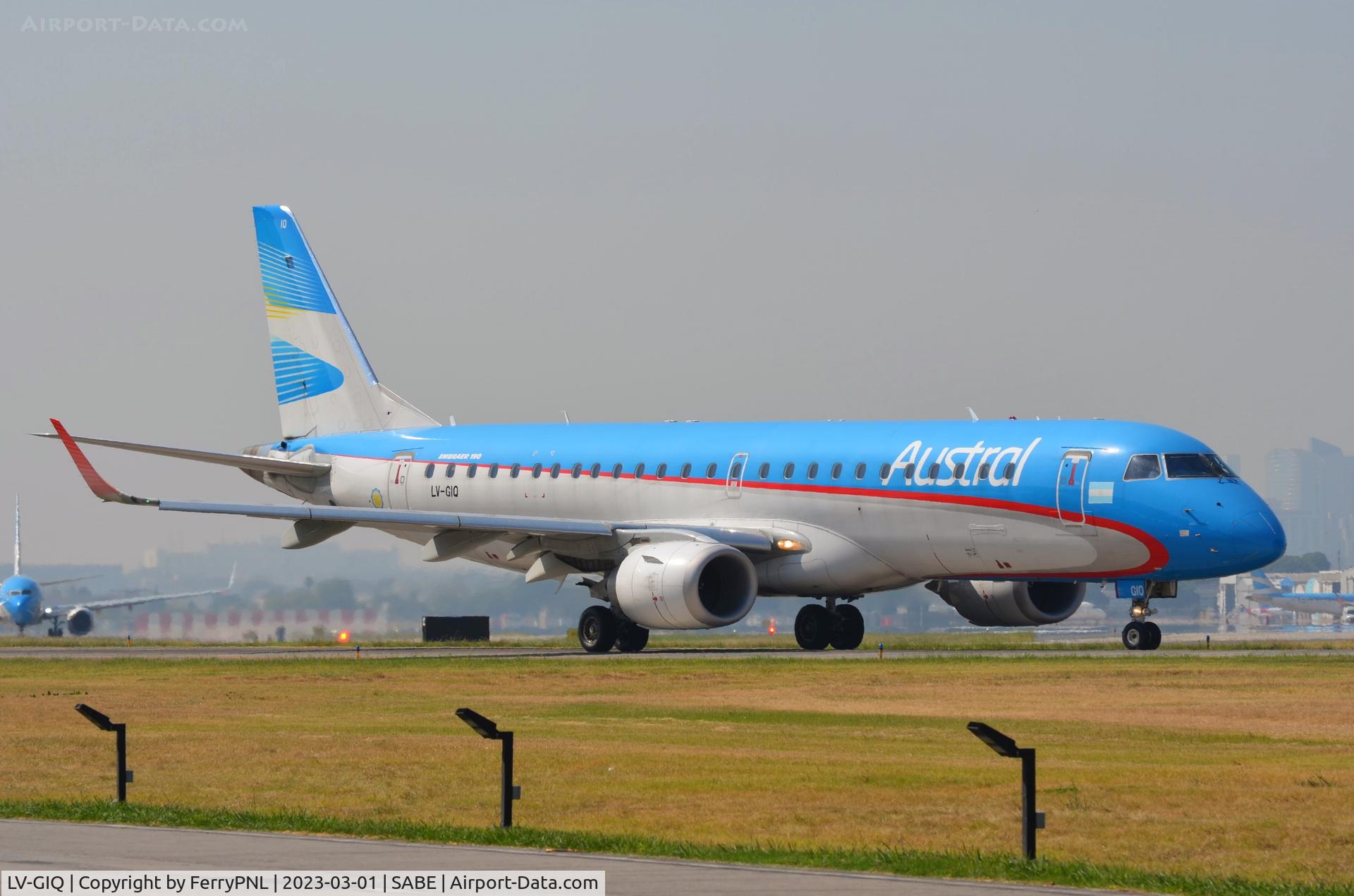 LV-GIQ, 2016 Embraer ERJ-190AR (ERJ-190-100 IGW) C/N 19000716, Although officially Aerolineas Argentinas since 2020 most ERJ-190's still operate in Austral livery