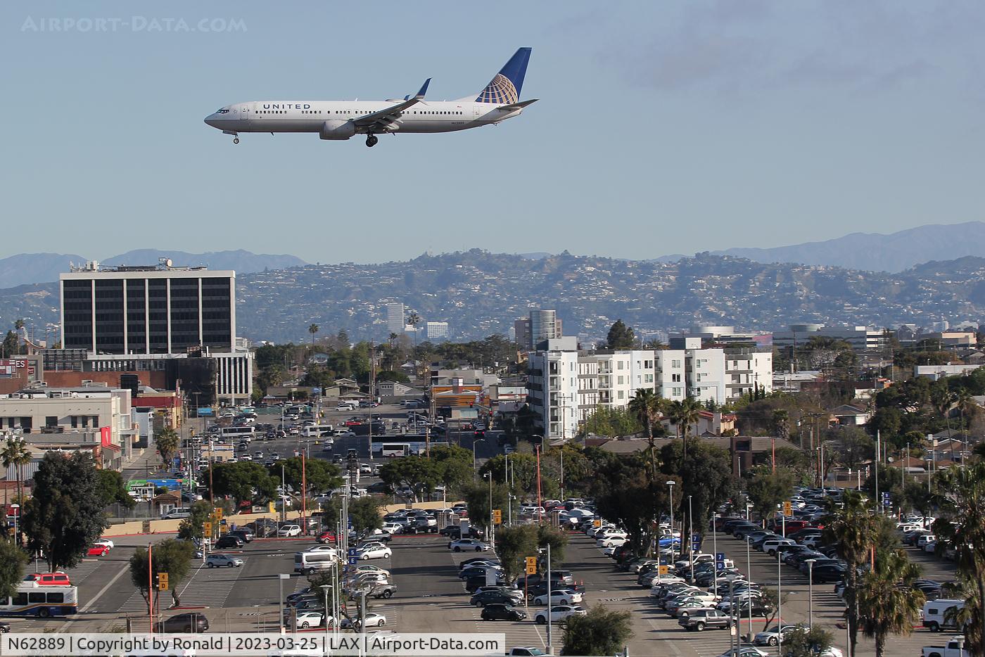 N62889, 2015 Boeing 737-924/ER C/N 42193, at lax
