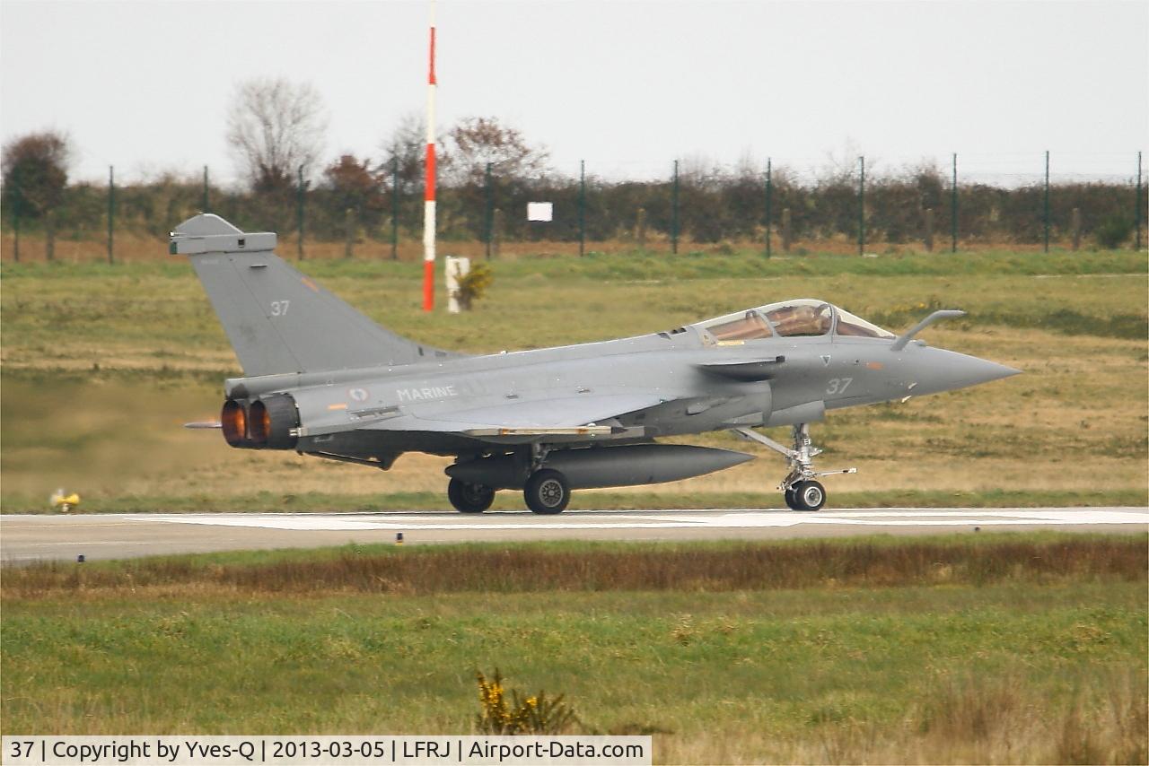 37, 2012 Dassault Rafale M C/N 37, Dassault Rafale M,  Take off run rwy 08, Landivisiau naval air base (LFRJ)