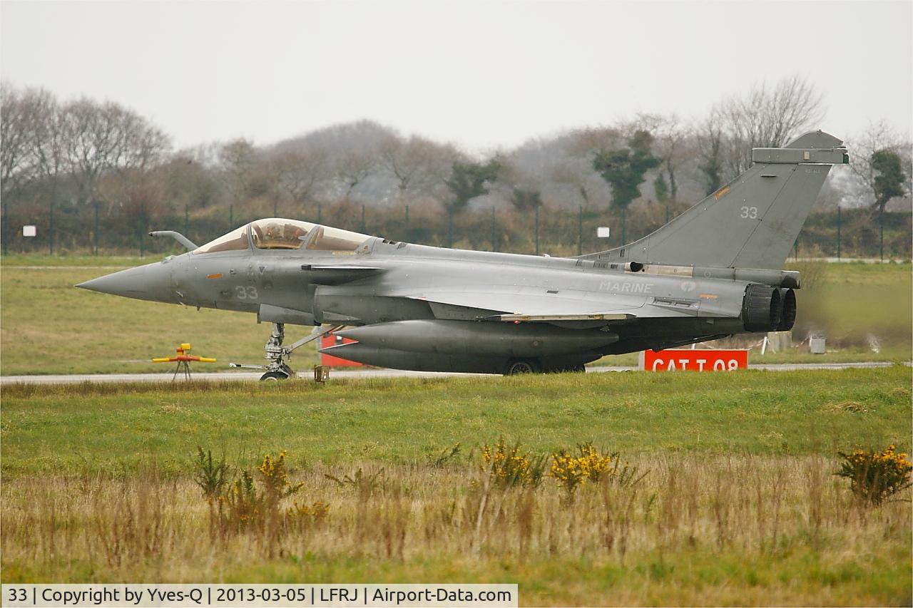 33, Dassault Rafale M C/N 33, Dassault Rafale M,  Holding point rwy 08, Landivisiau naval air base (LFRJ)