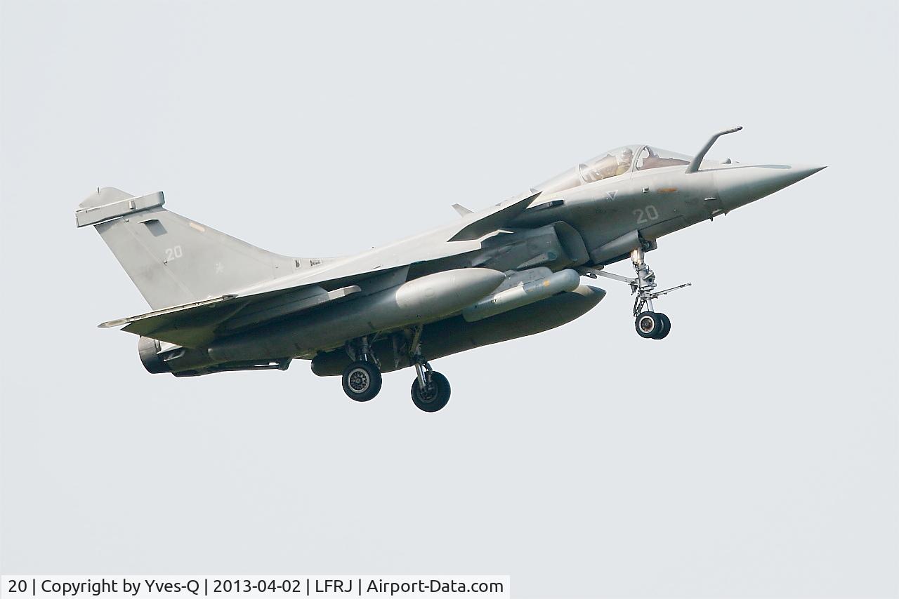 20, Dassault Rafale M C/N 20, Dassault Rafale M,  On final rwy 08, Landivisiau naval air base (LFRJ)